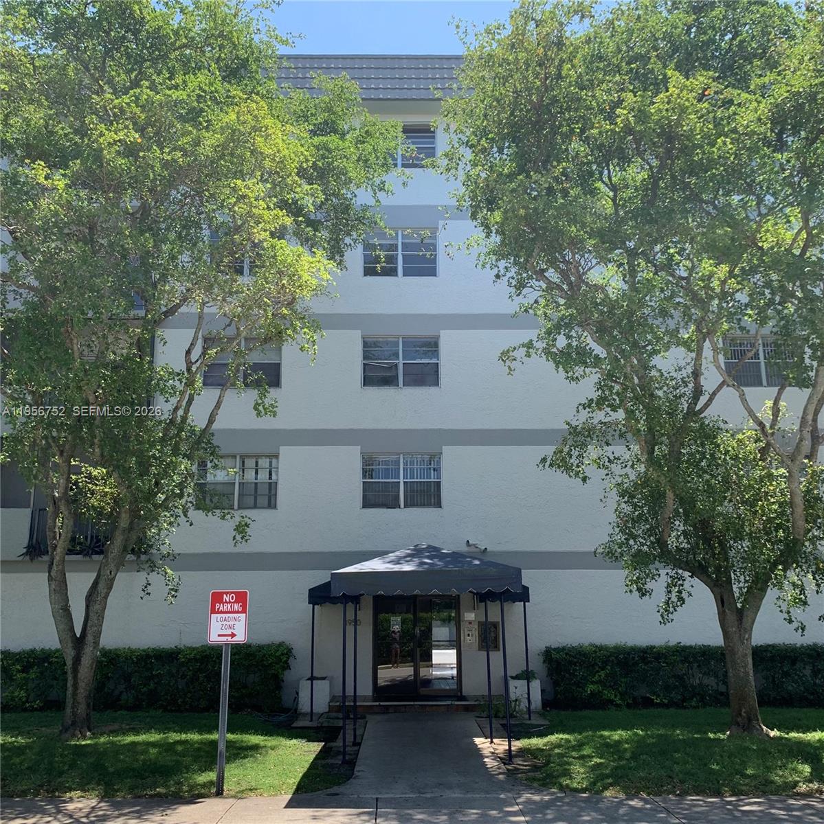 8950 NE 8th Ave #312 Miami, FL 33138