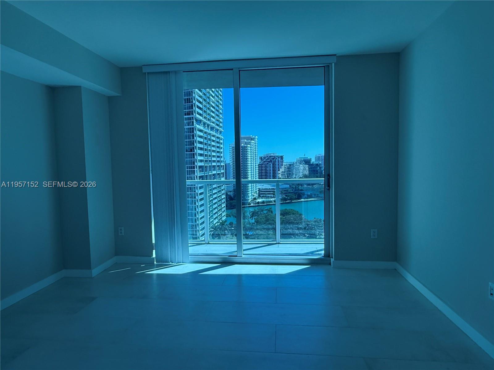 image 500 Brickell East10
