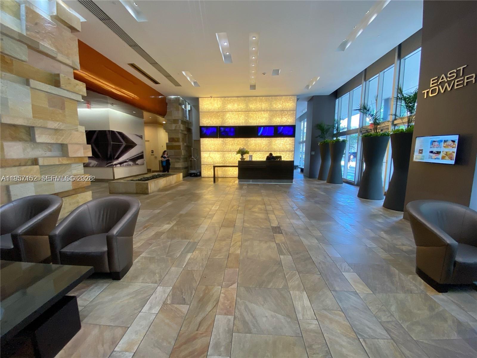 image 500 Brickell East24