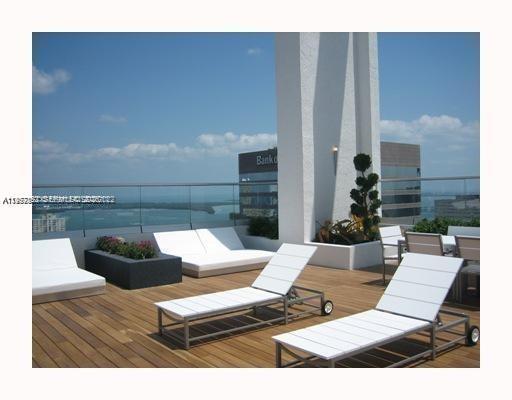 image 500 Brickell East28