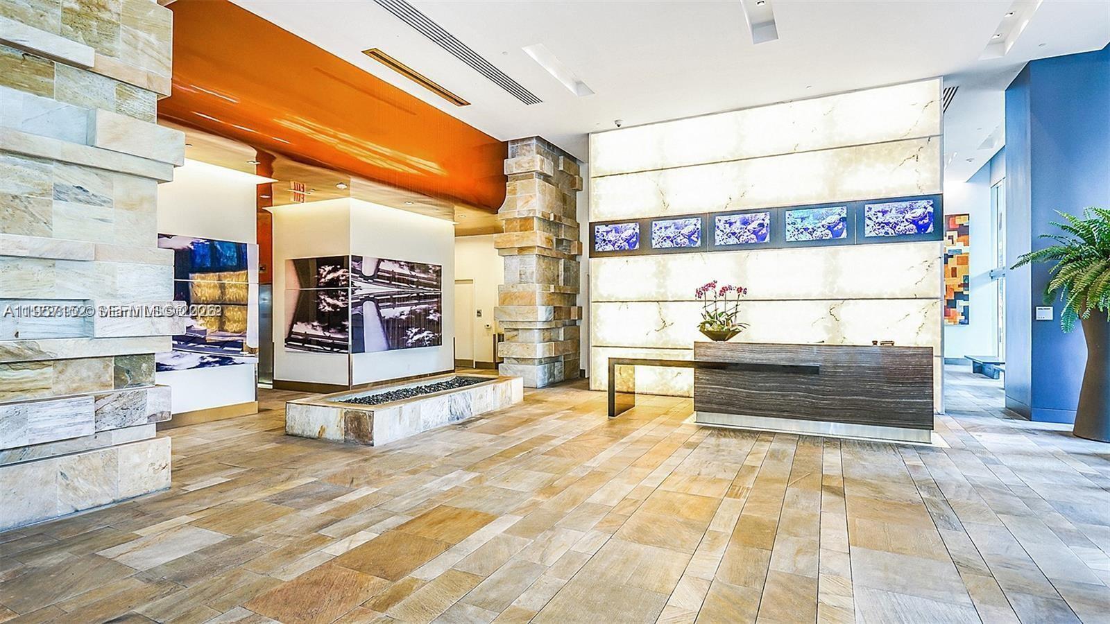 image 500 Brickell East33