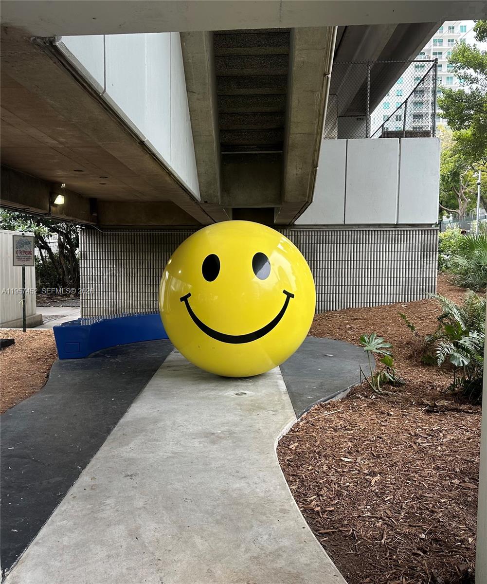 115 SW 11th St #505 Miami, FL 33130