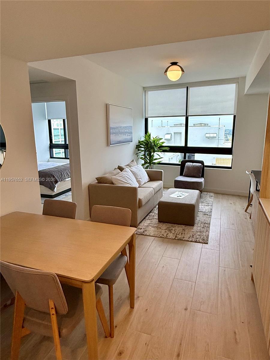 225 N Miami Ave #3406 Miami, FL 33128