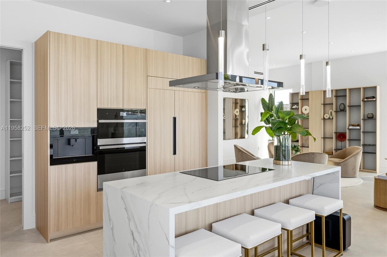 1161 Stillwater Dr Miami Beach, FL 33141