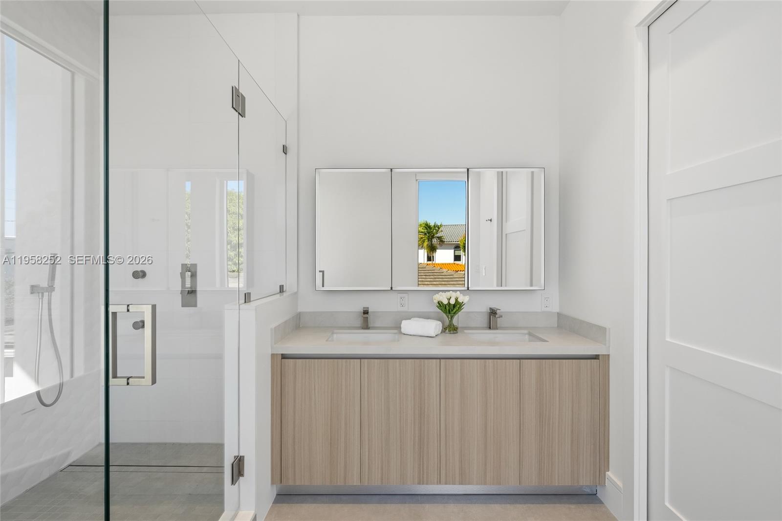 1161 Stillwater Dr Miami Beach, FL 33141