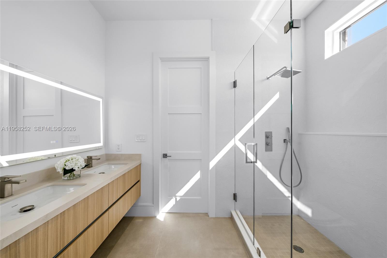 1161 Stillwater Dr Miami Beach, FL 33141