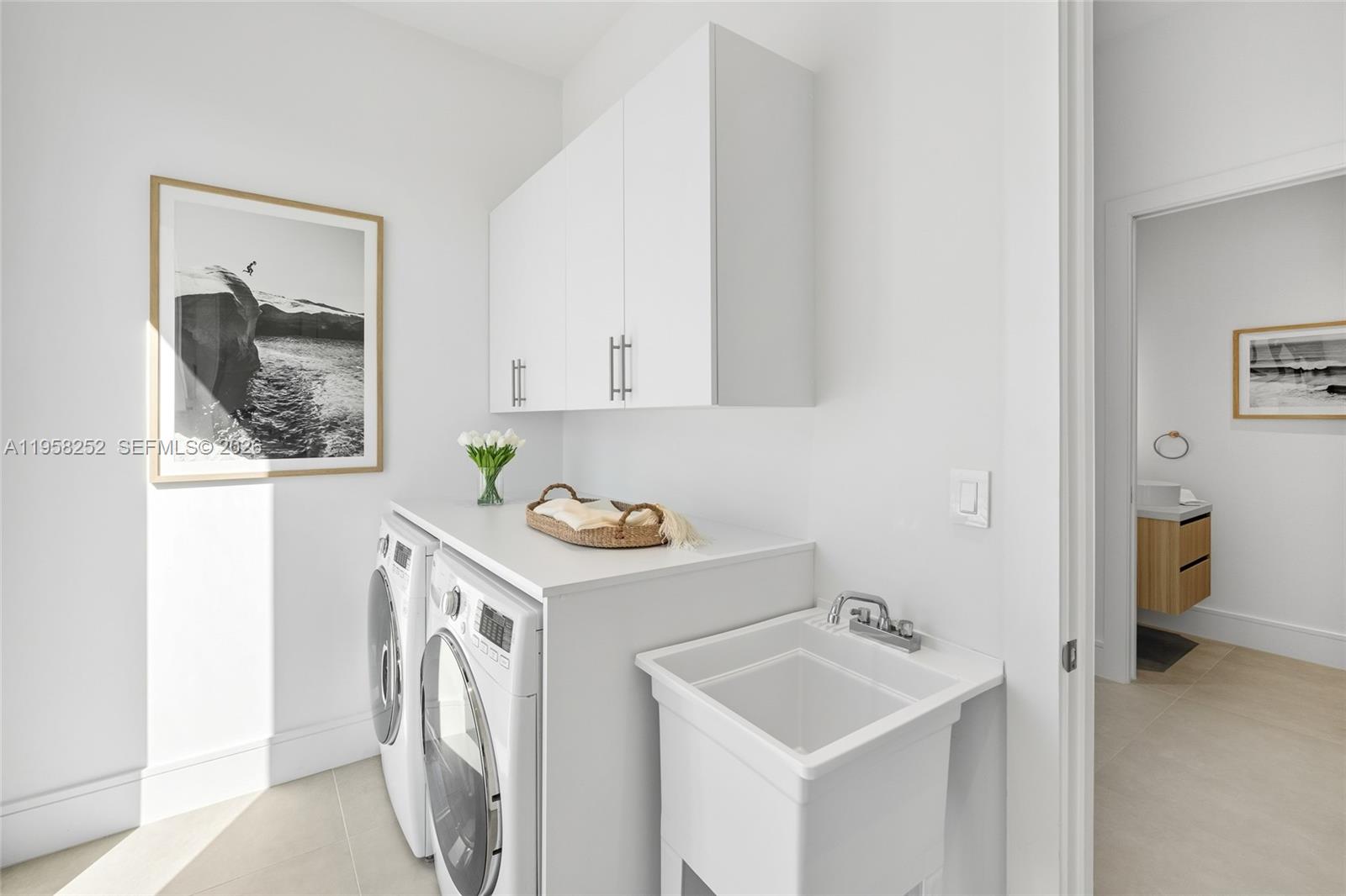 1161 Stillwater Dr Miami Beach, FL 33141