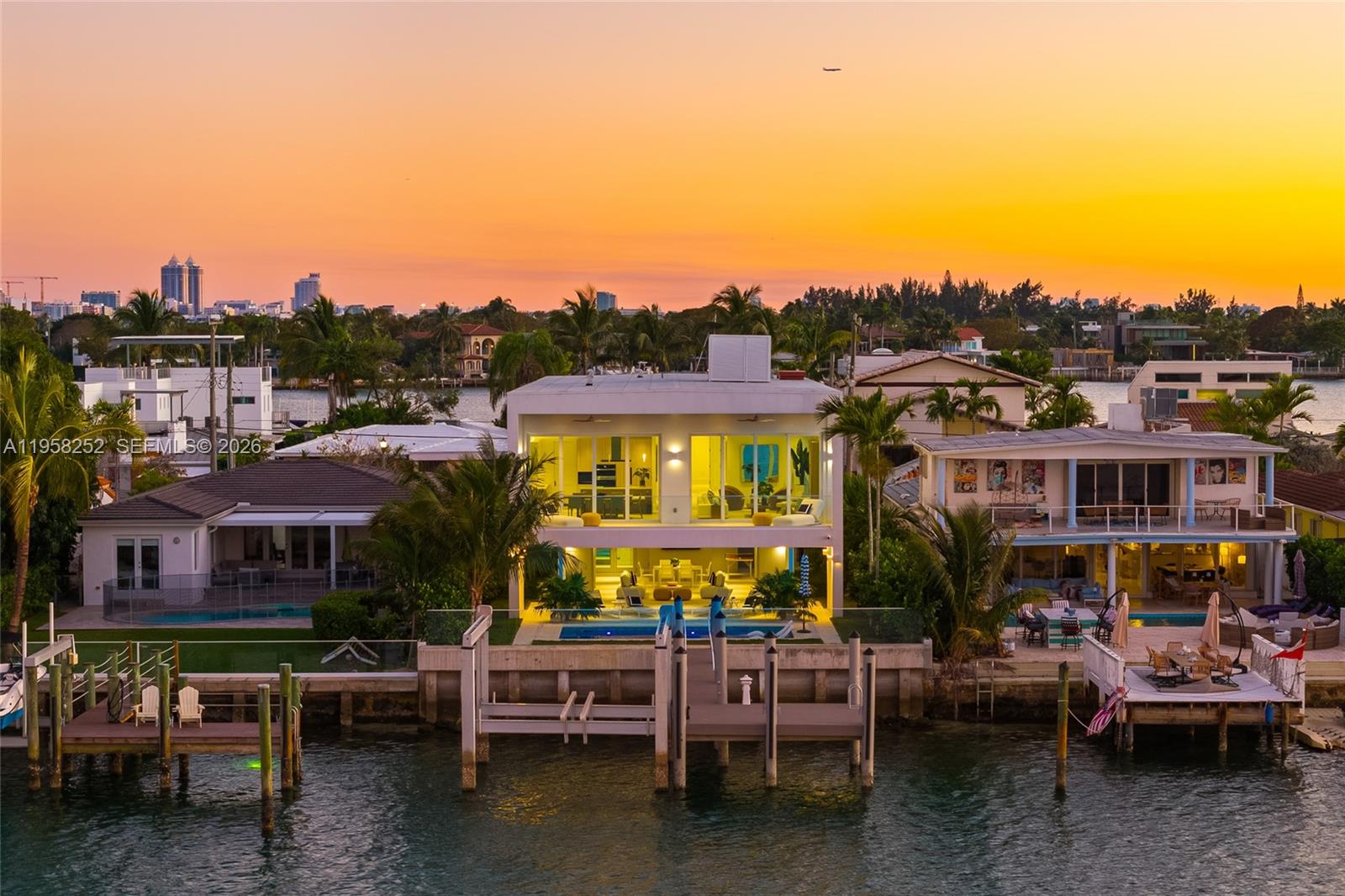 1161 Stillwater Dr Miami Beach, FL 33141