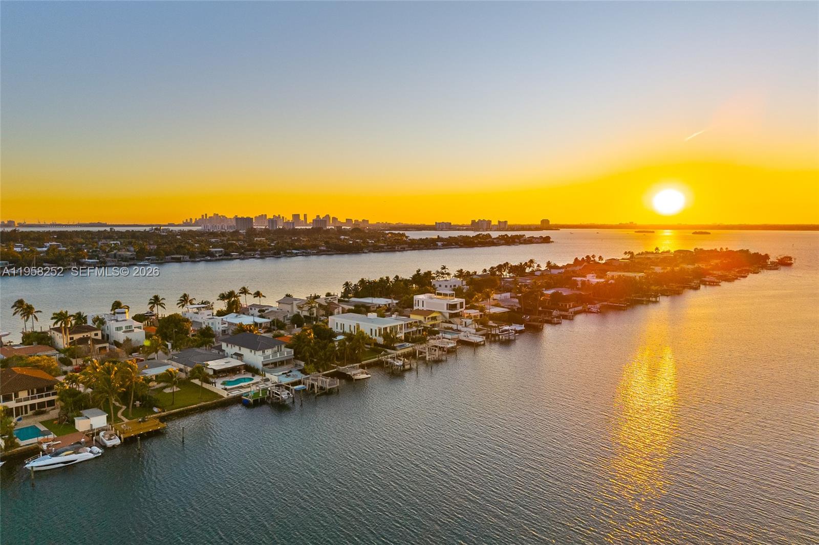 1161 Stillwater Dr Miami Beach, FL 33141