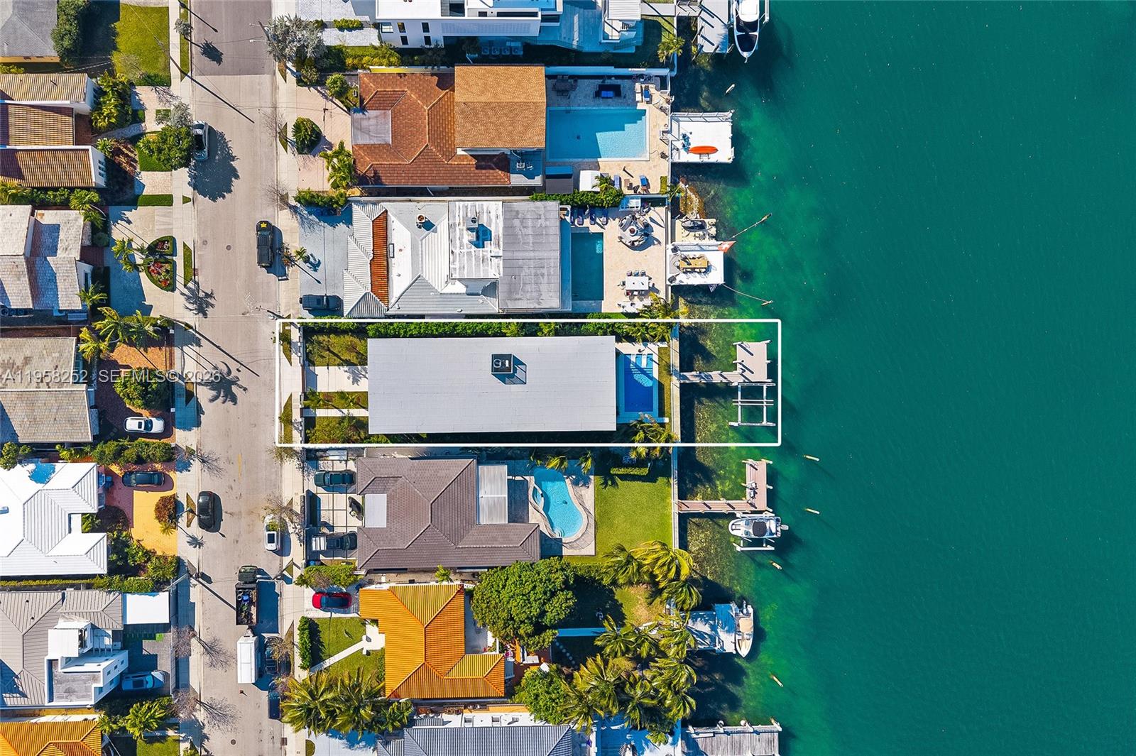 1161 Stillwater Dr Miami Beach, FL 33141