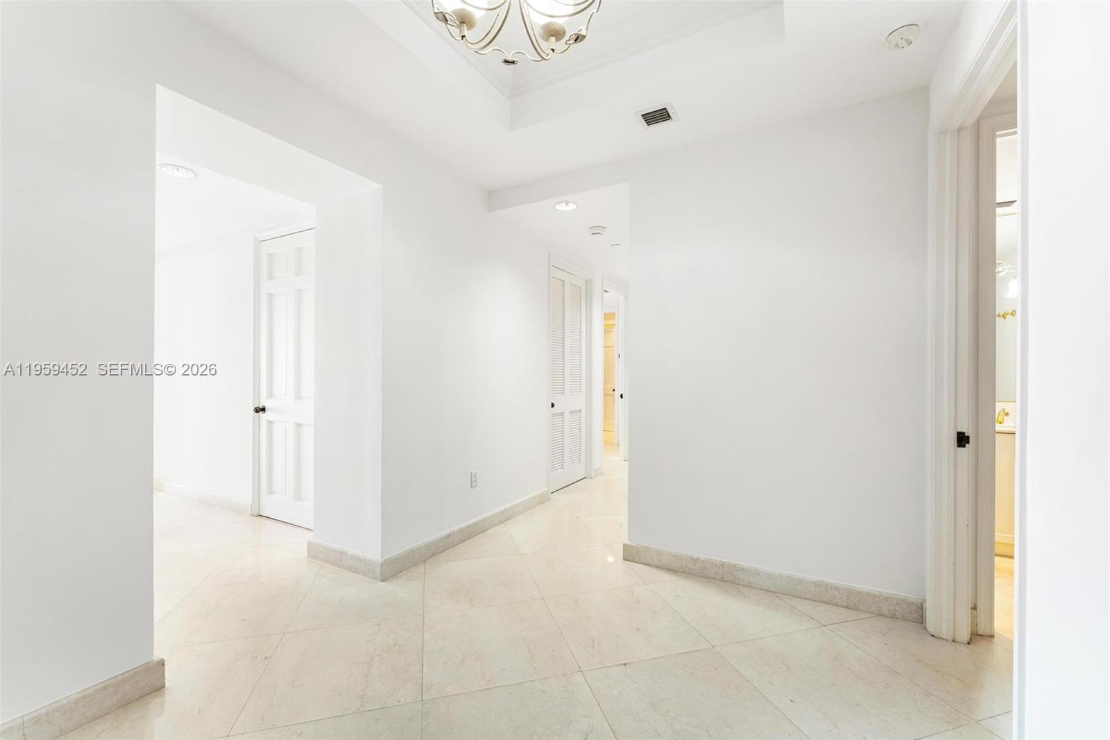 7600 N Fisher Is Dr #7662 Miami Beach, FL 33109