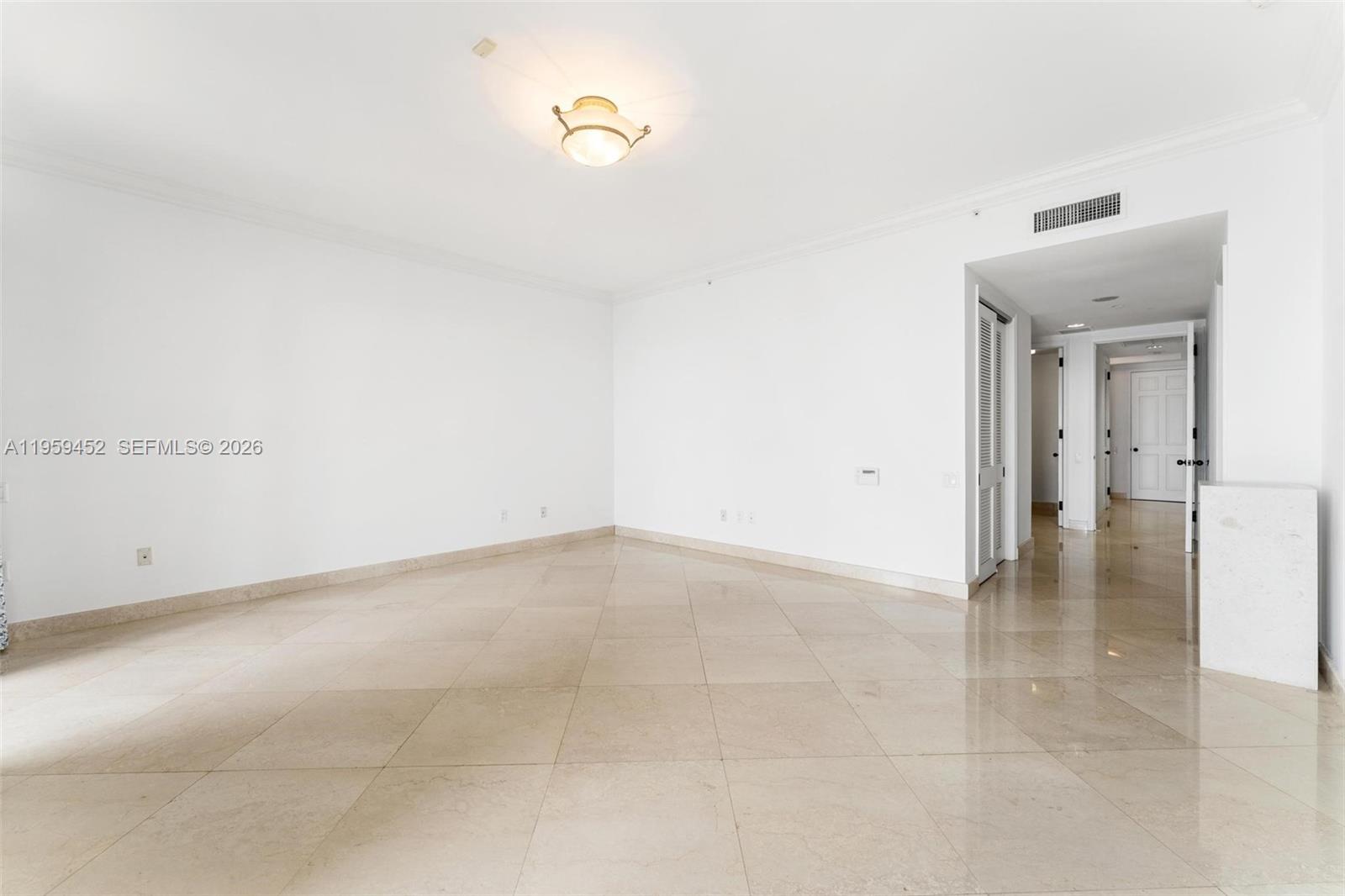 7600 N Fisher Is Dr #7662 Miami Beach, FL 33109