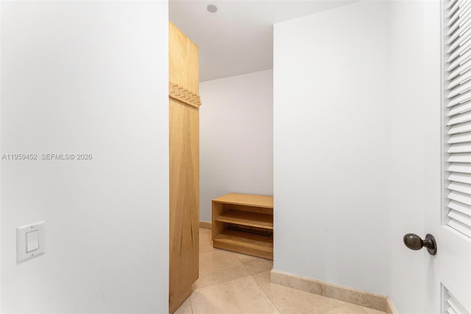 7600 N Fisher Is Dr #7662 Miami Beach, FL 33109