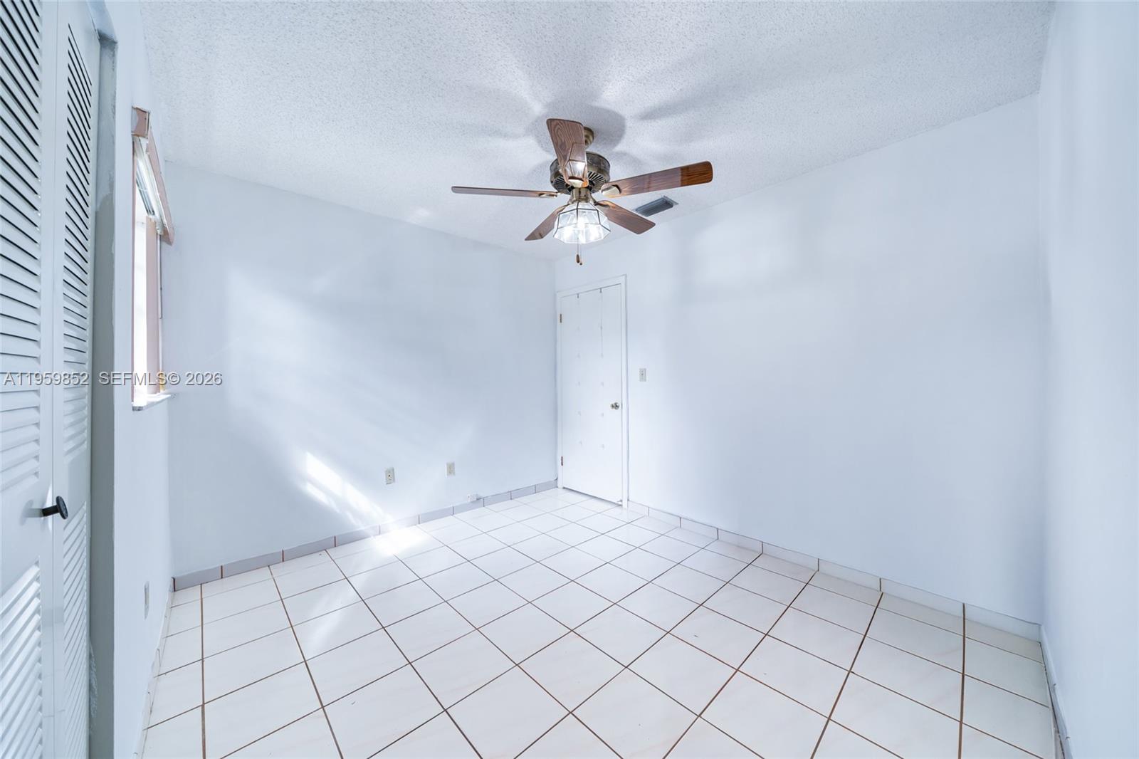 2755 W 74th St Hialeah, FL 33016