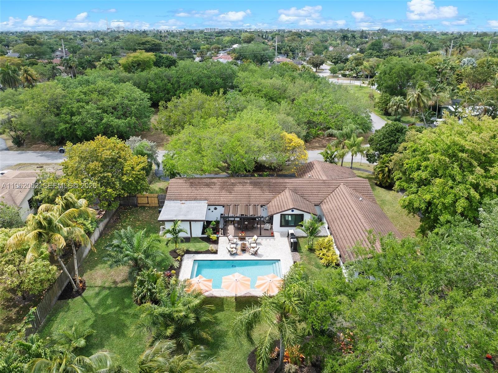 17605 SW 86th Ave Palmetto Bay, FL 33157