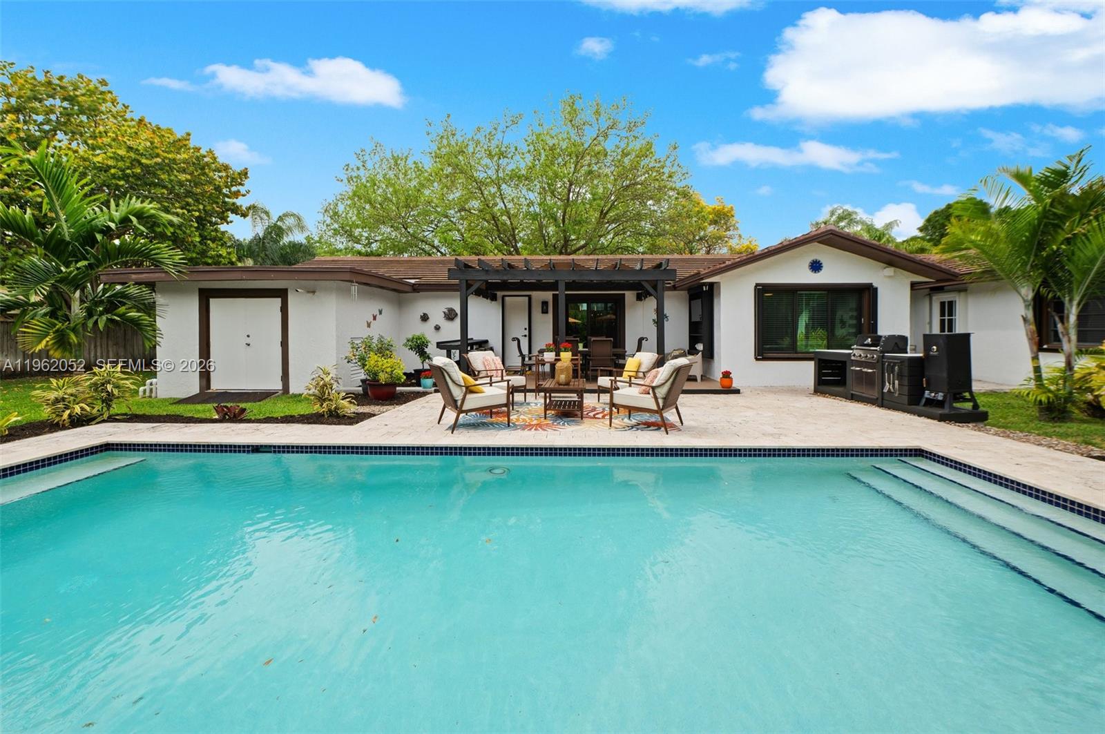 17605 SW 86th Ave Palmetto Bay, FL 33157