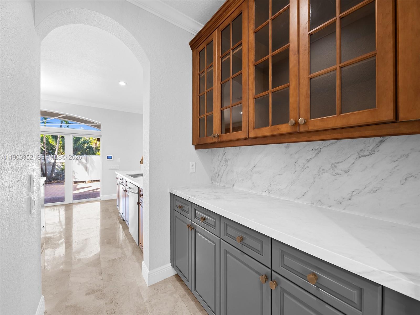 827 SE 2nd Ct Fort Lauderdale, FL 33301