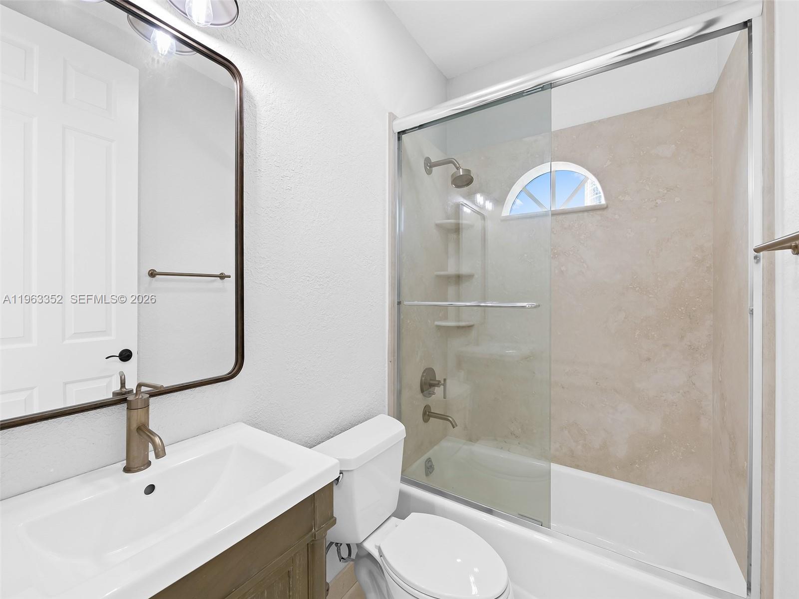 827 SE 2nd Ct Fort Lauderdale, FL 33301