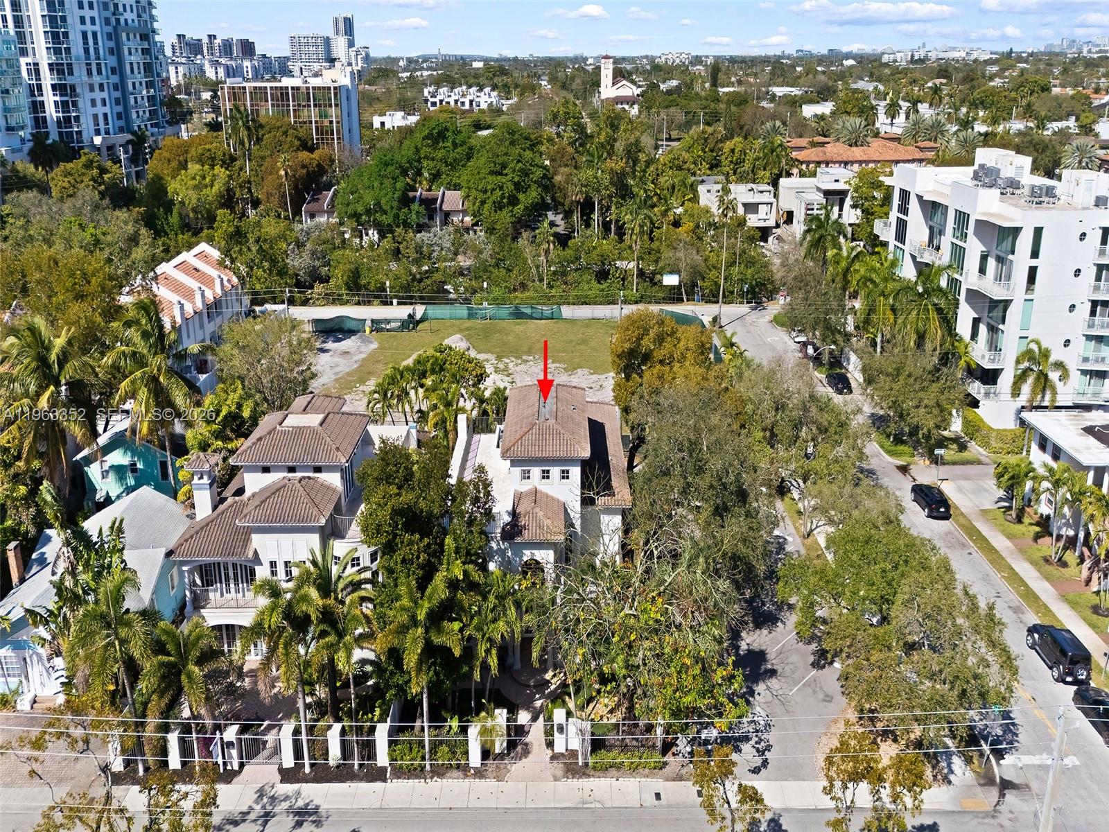 827 SE 2nd Ct Fort Lauderdale, FL 33301