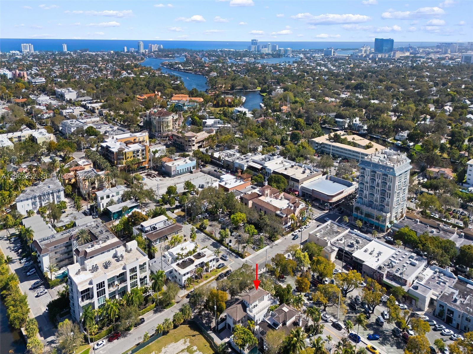 827 SE 2nd Ct Fort Lauderdale, FL 33301