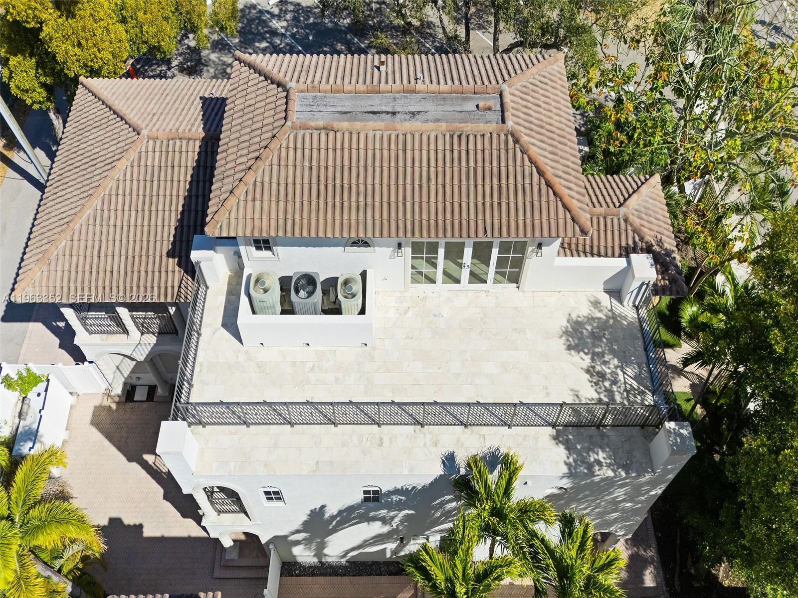 827 SE 2nd Ct Fort Lauderdale, FL 33301