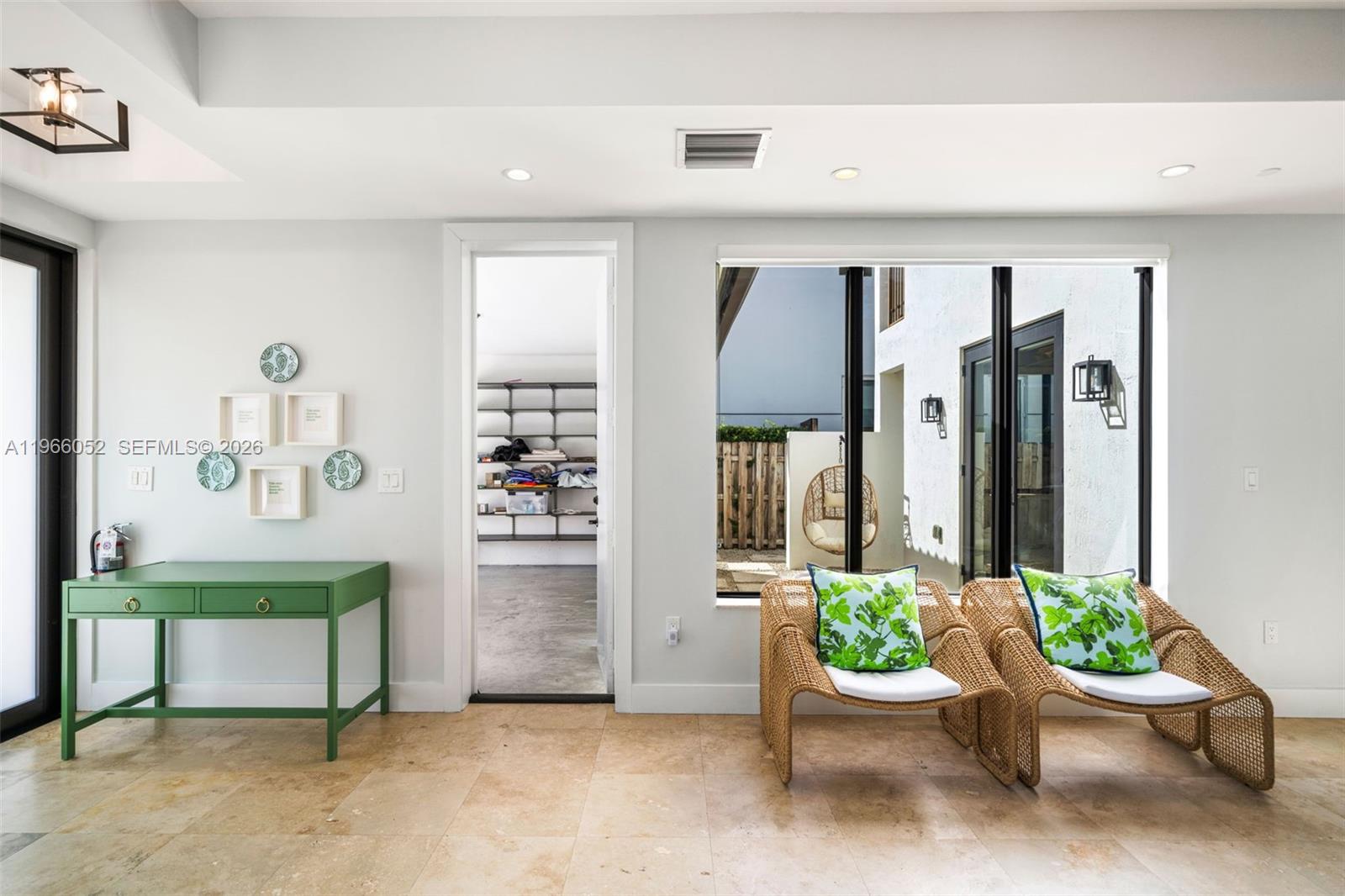 6001 SW 28th St Miami, FL 33155