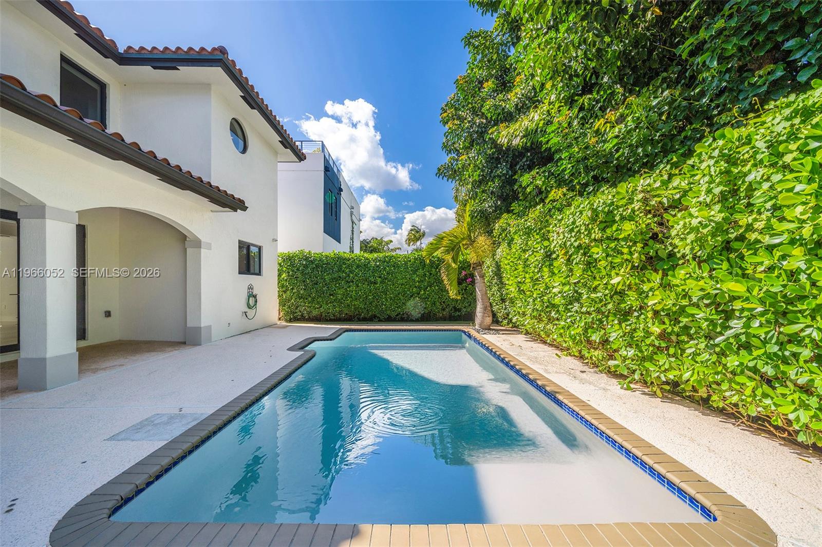 6001 SW 28th St Miami, FL 33155