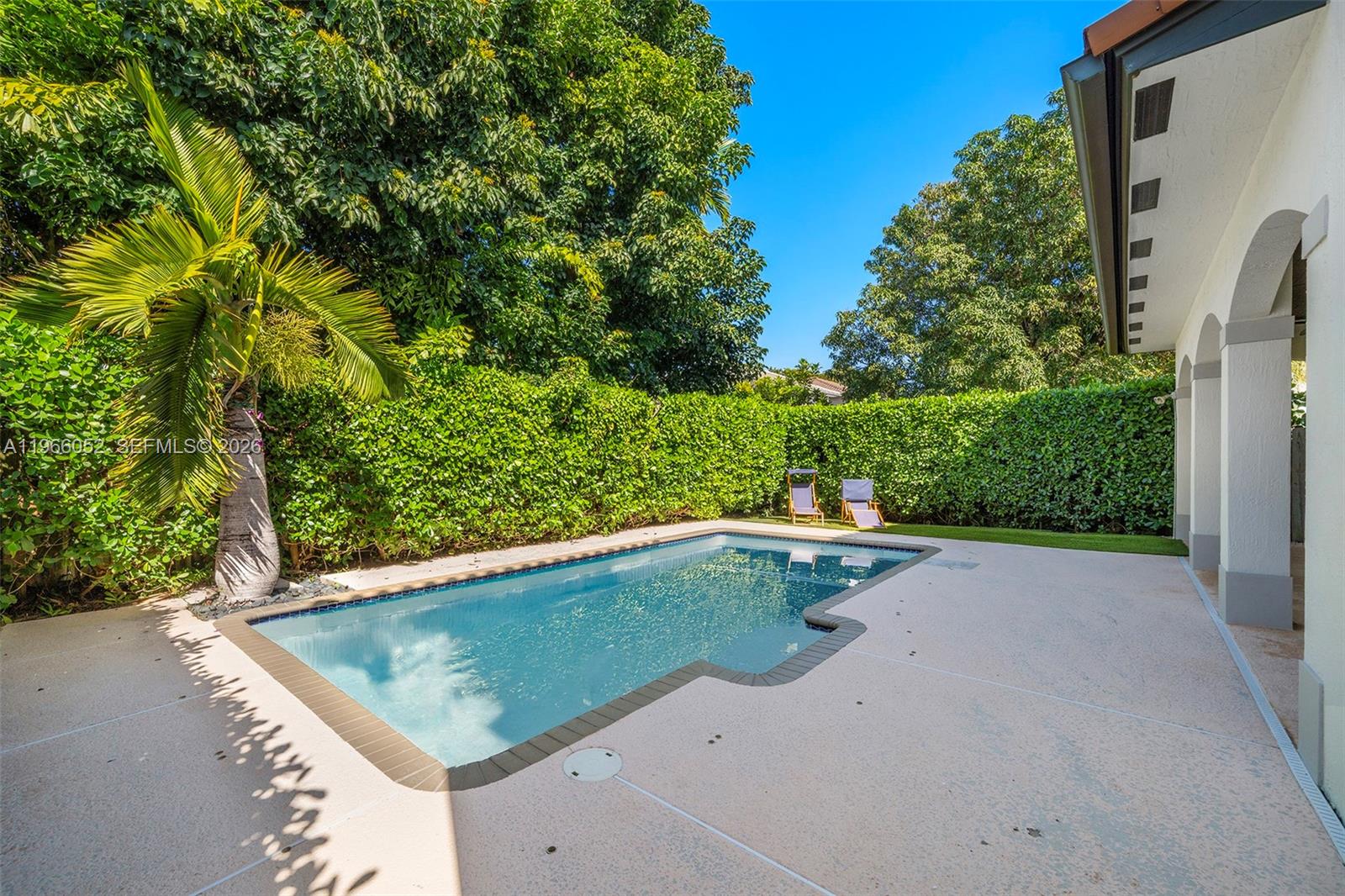 6001 SW 28th St Miami, FL 33155