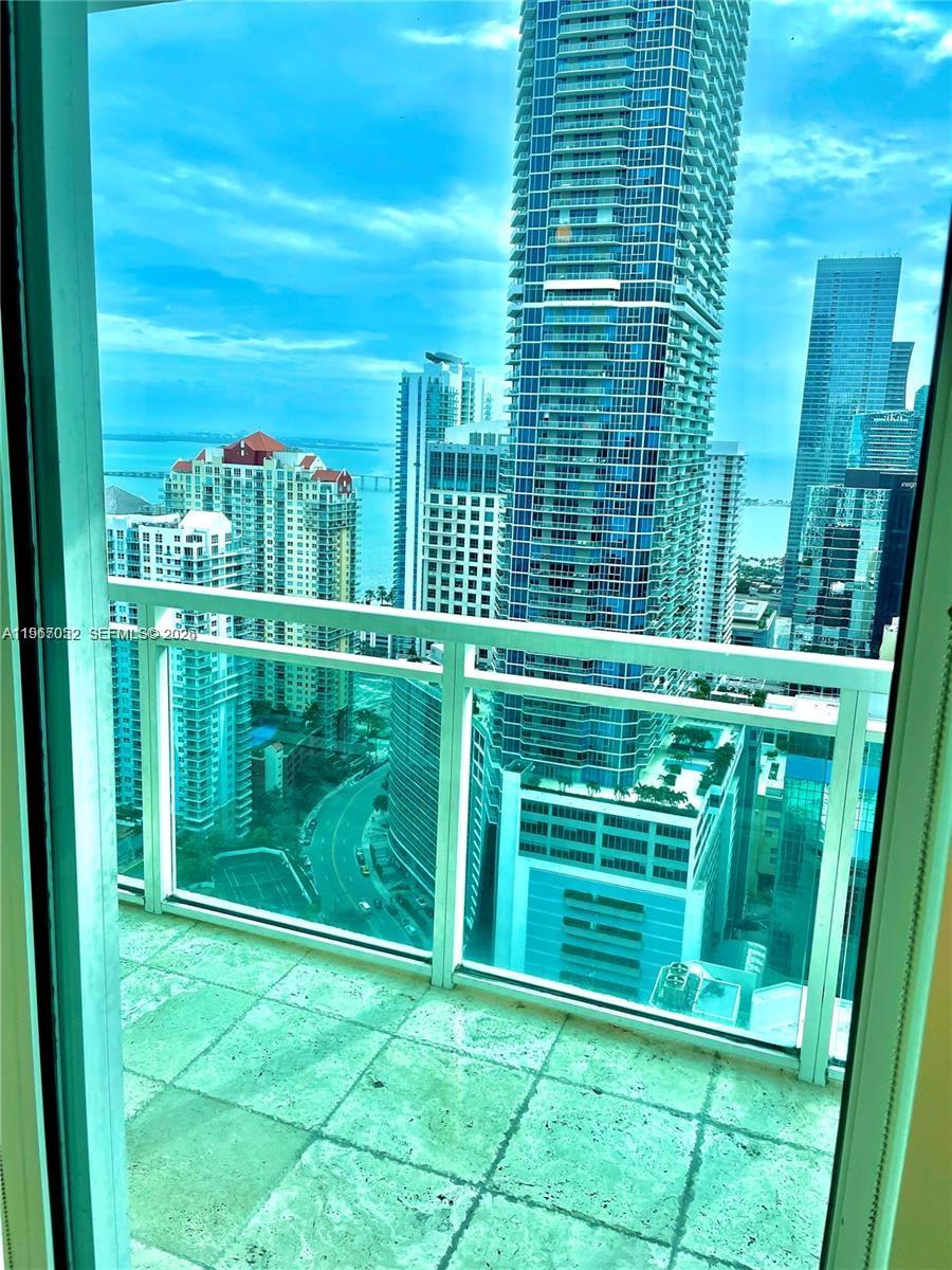 image The Plaza on Brickell East19