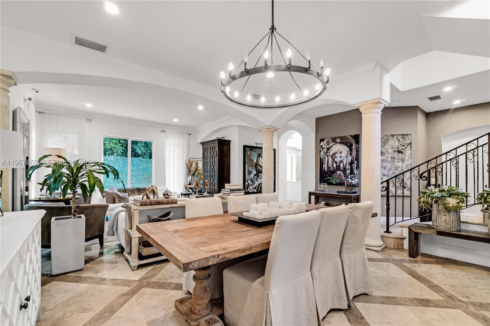 2752 Brickell Ct Miami, FL 33129