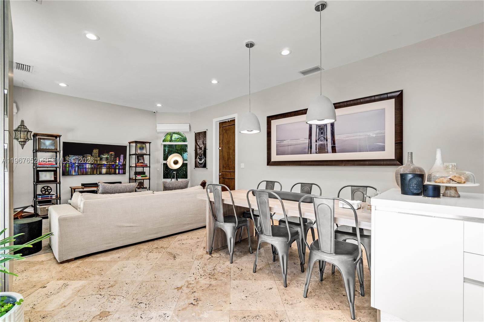 2752 Brickell Ct Miami, FL 33129