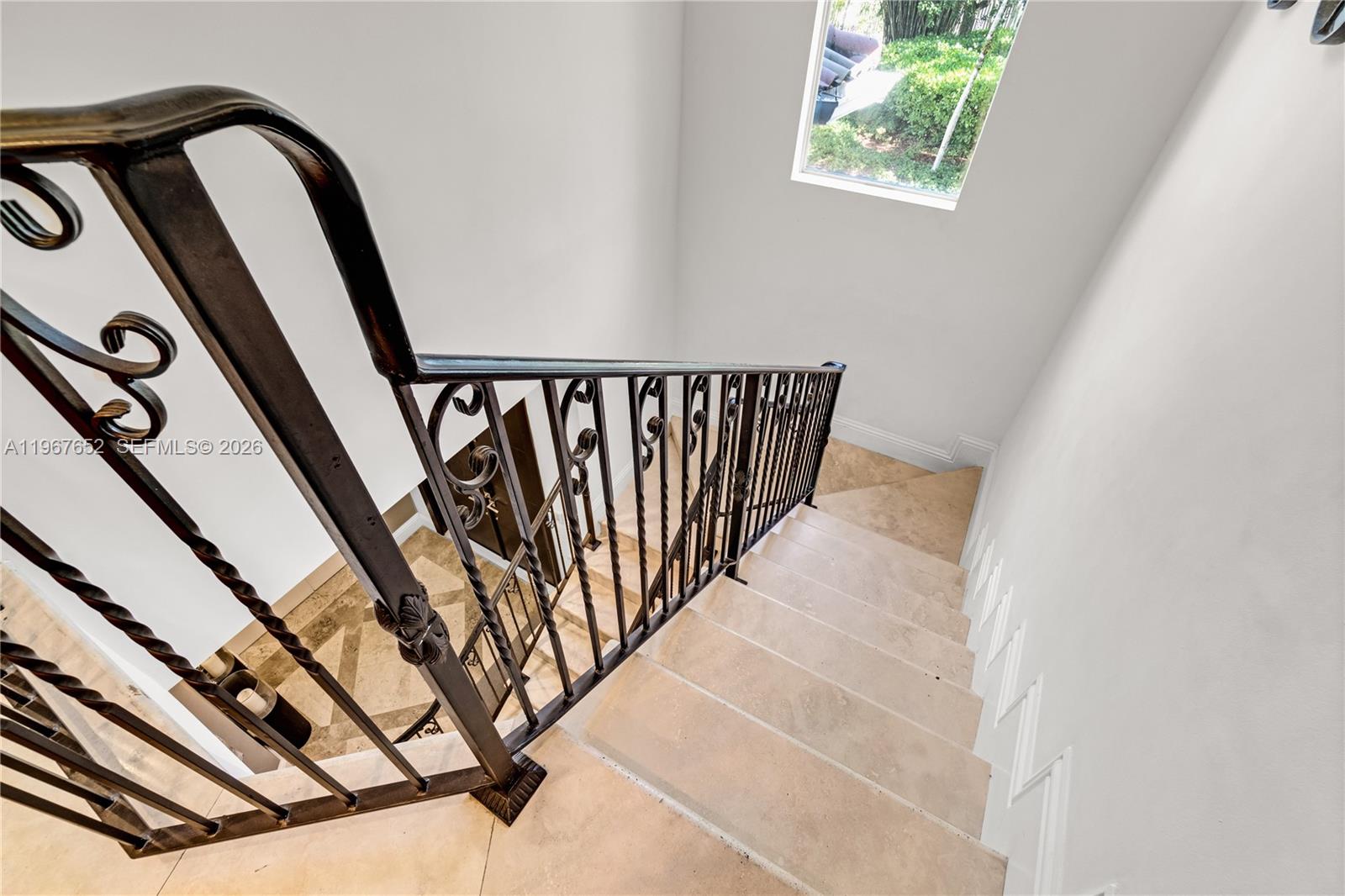 2752 Brickell Ct Miami, FL 33129