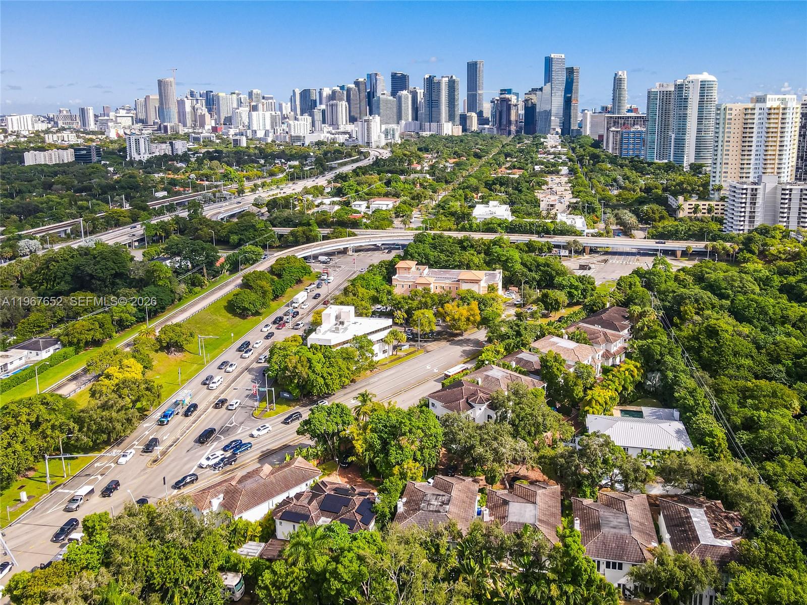 2752 Brickell Ct Miami, FL 33129