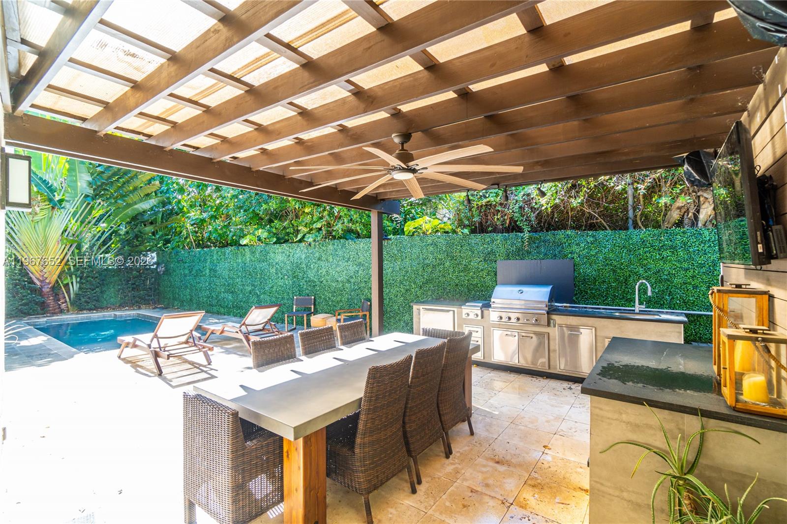 2752 Brickell Ct Miami, FL 33129