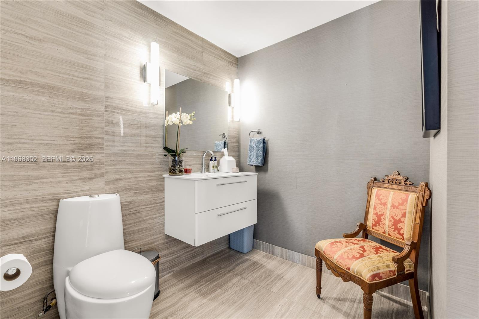 image Blue on the Bay16