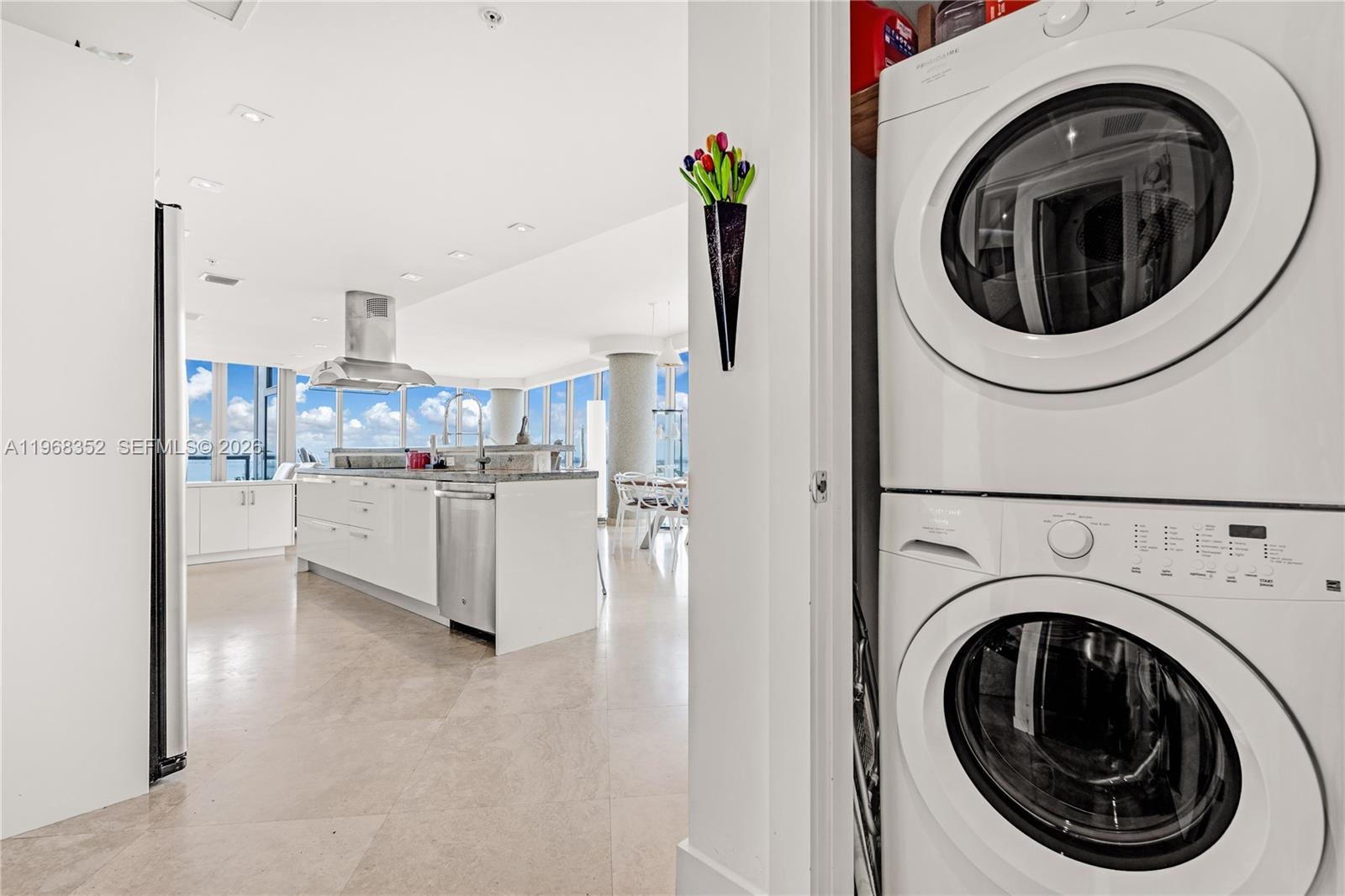 image Blue on the Bay19