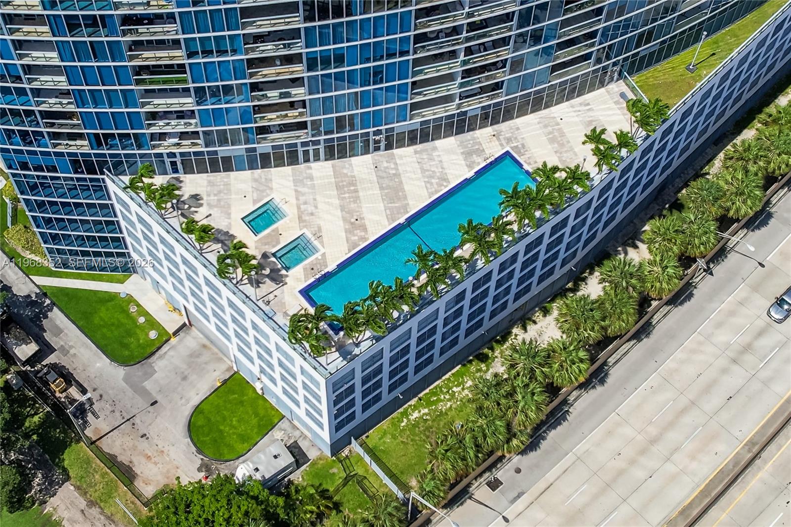 image Blue on the Bay28