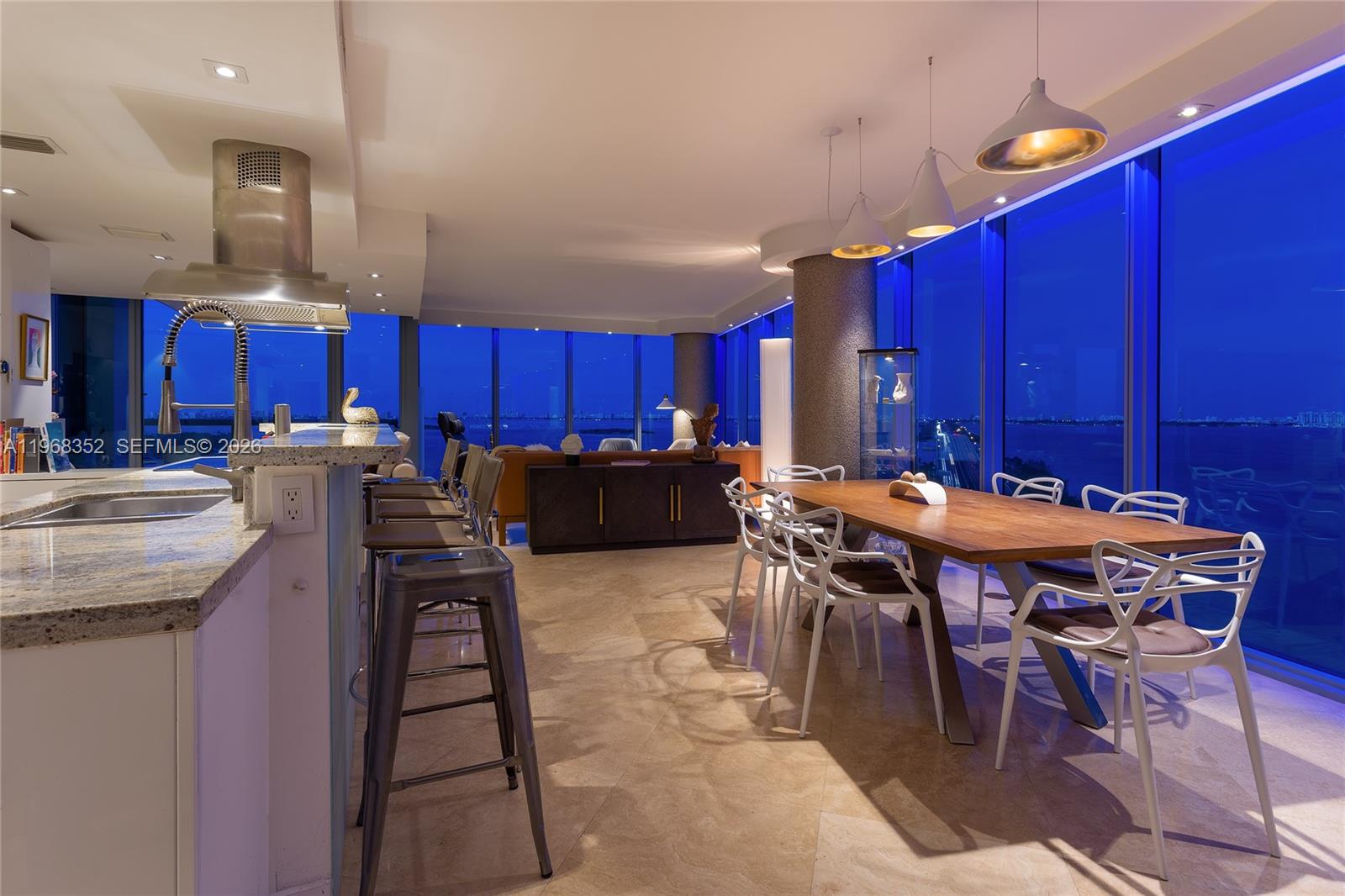 image Blue on the Bay40