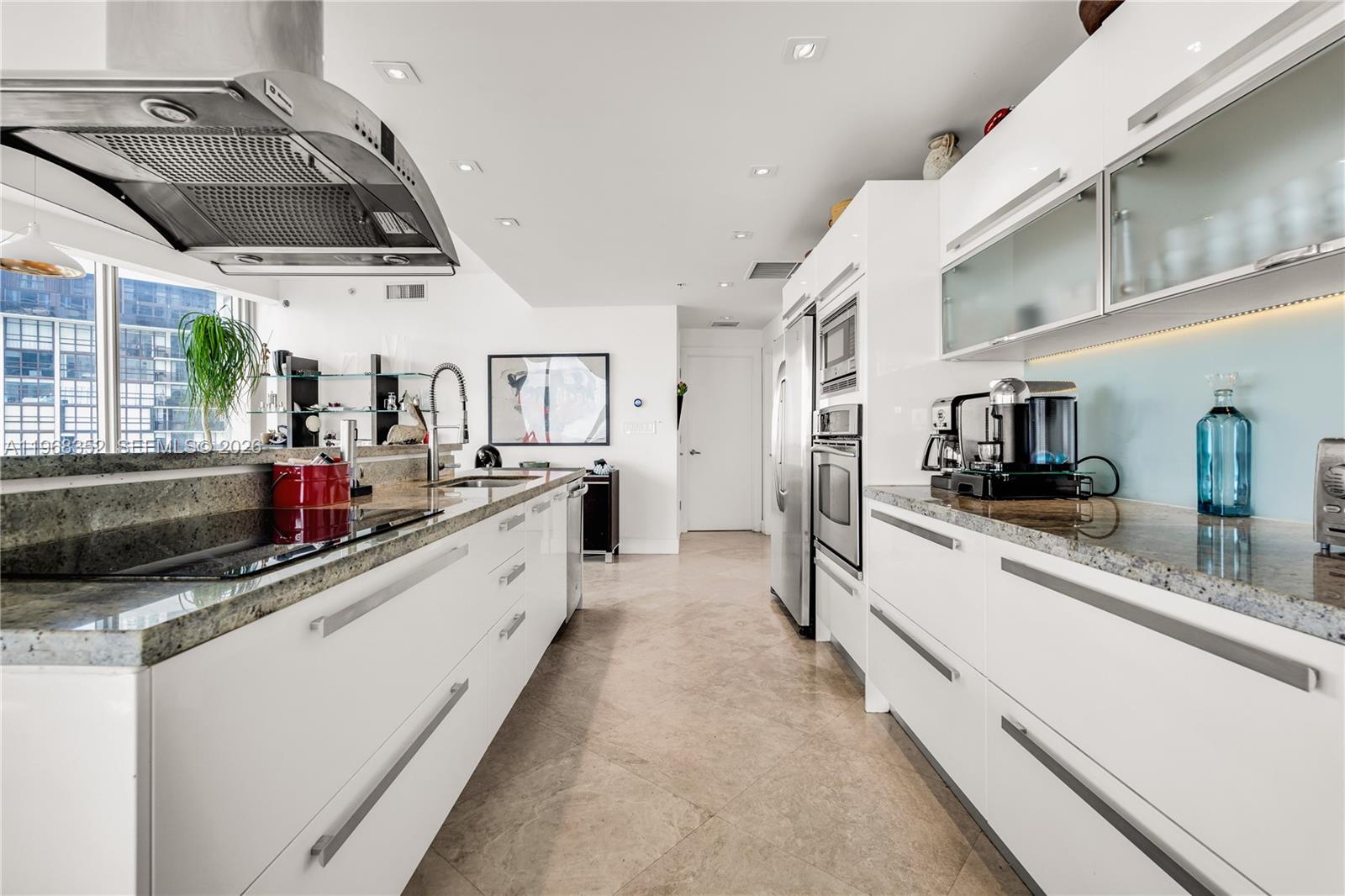 image Blue on the Bay6