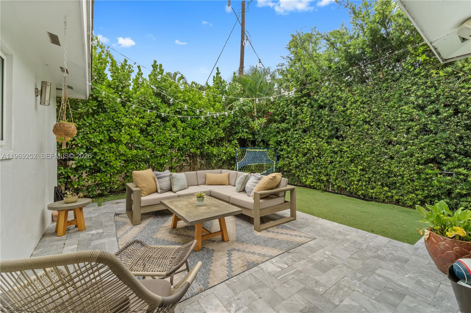 721 Bird Rd Coral Gables, FL 33146