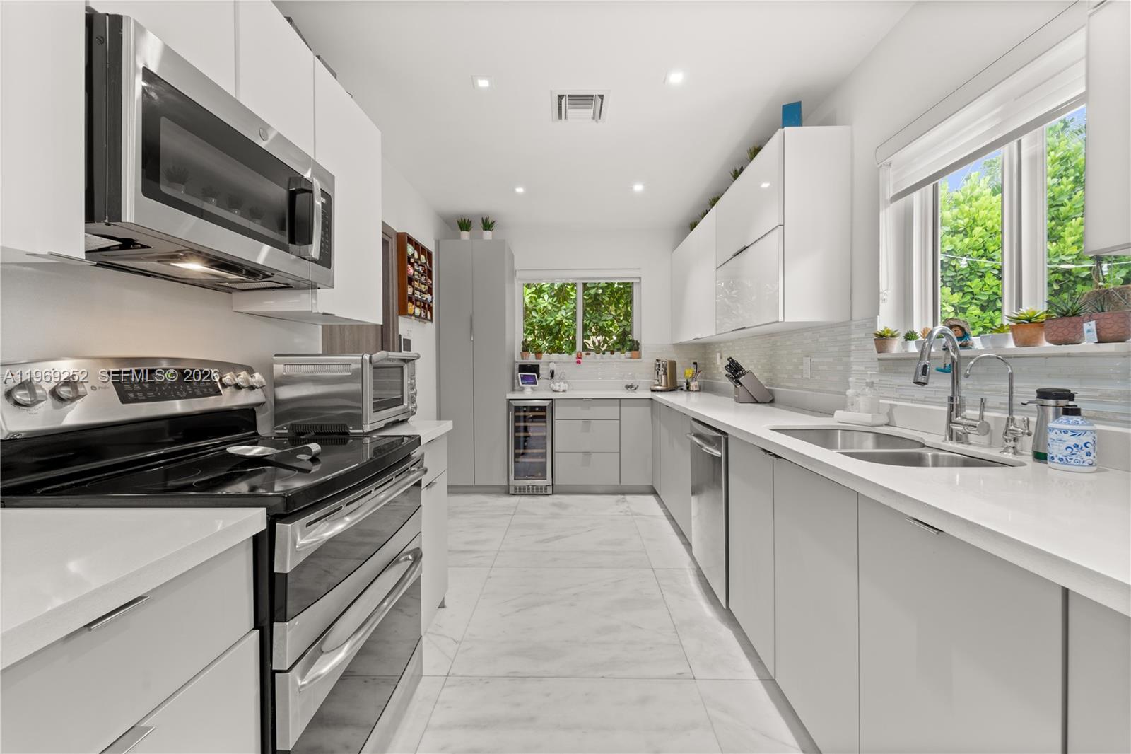 721 Bird Rd Coral Gables, FL 33146