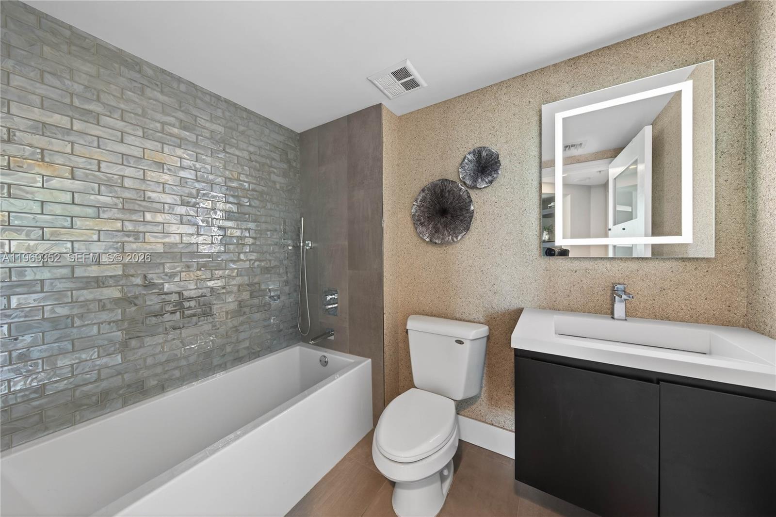 401 SW 4th Ave #1407 Fort Lauderdale, FL 33315