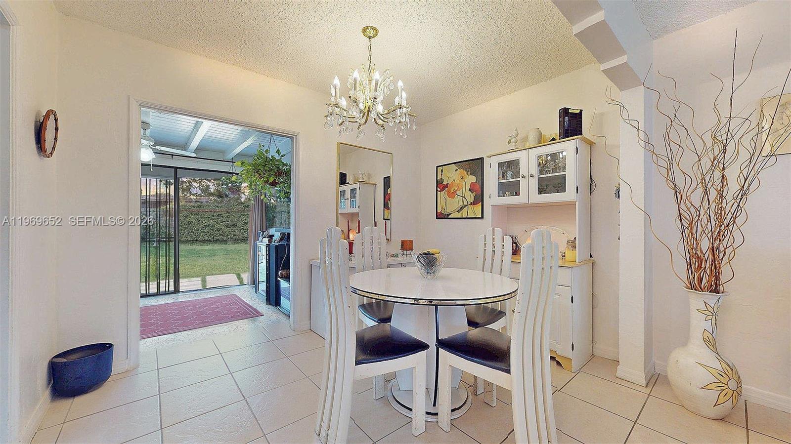 1611 SW 21st St Miami, FL 33145