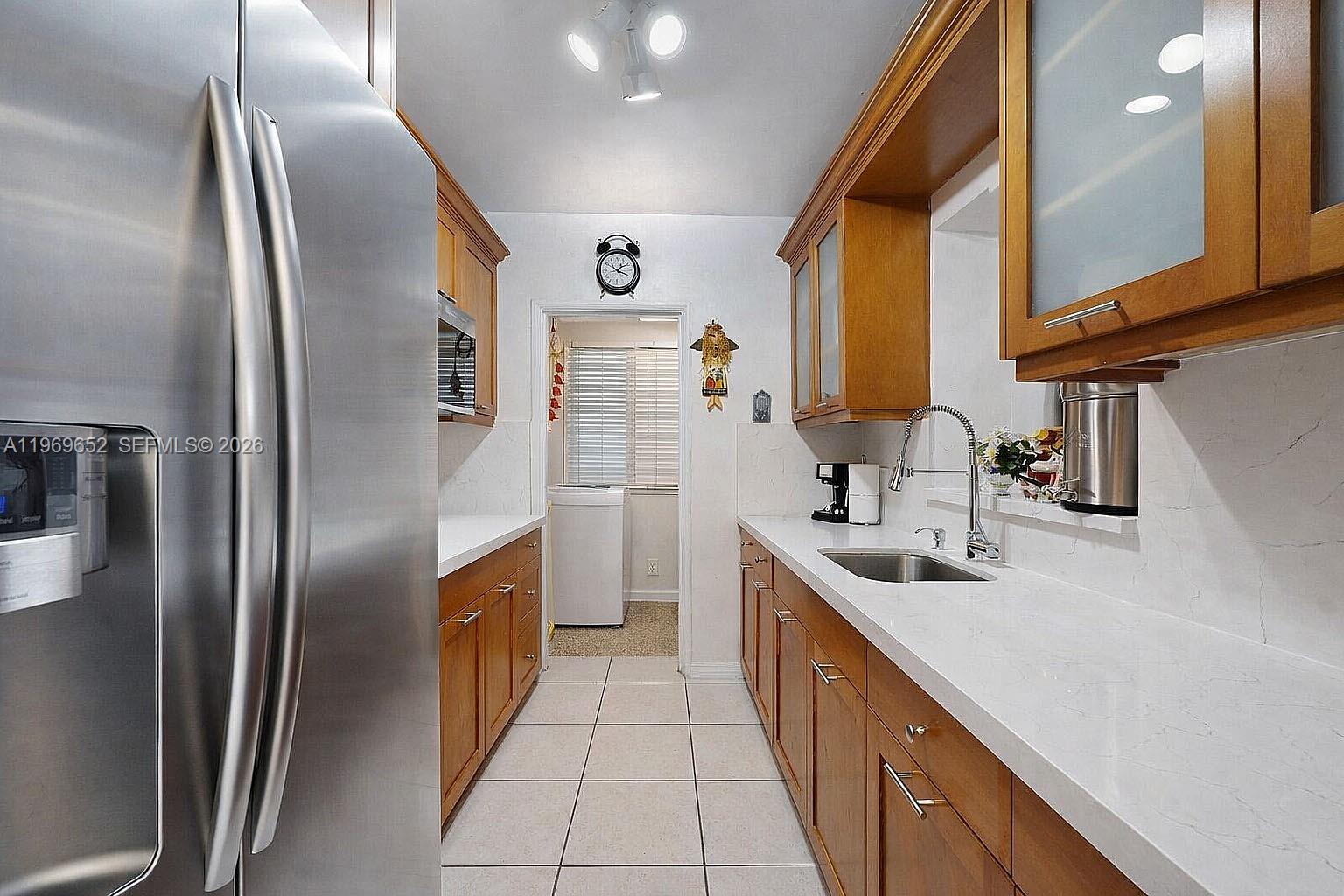 1611 SW 21st St Miami, FL 33145