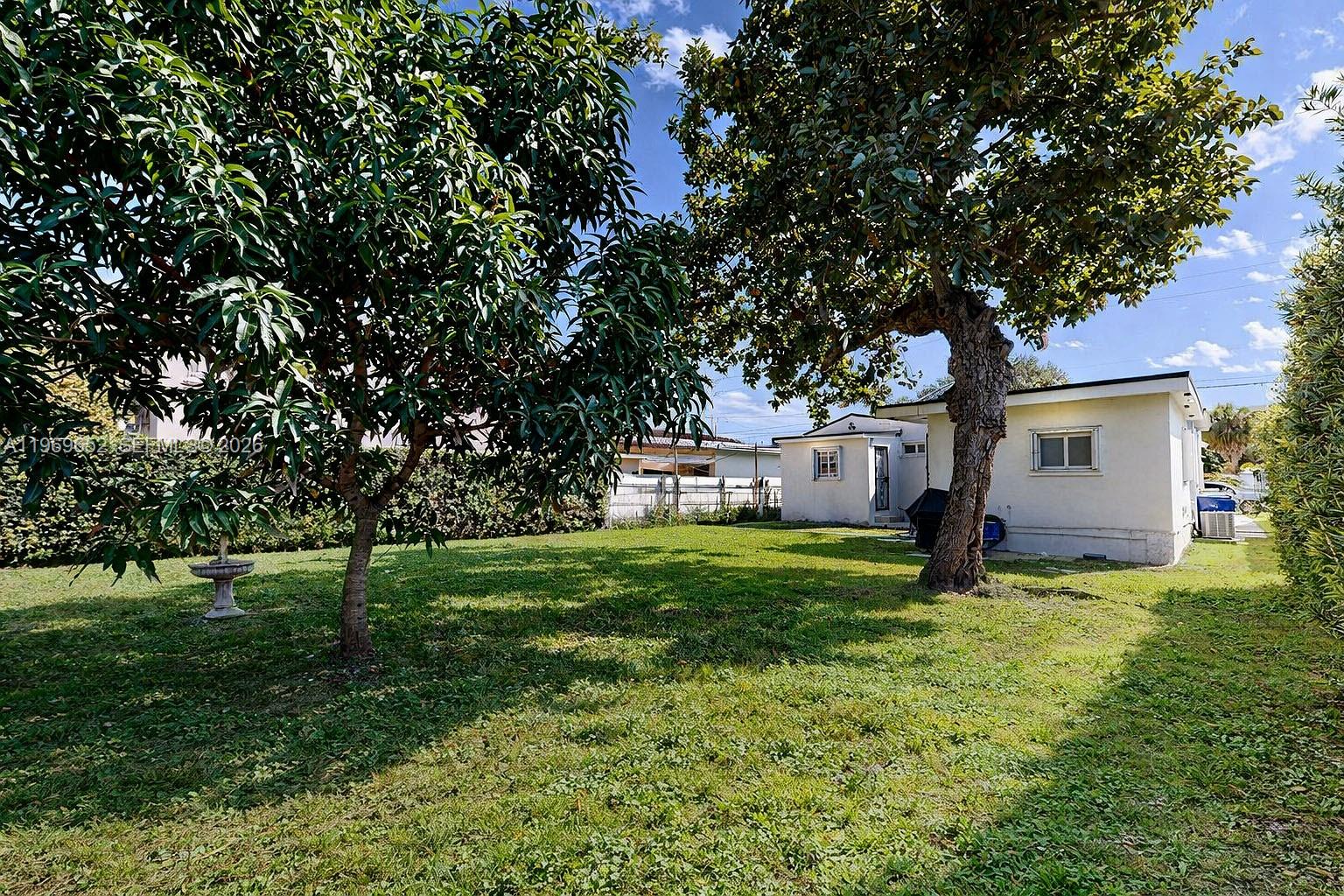 1611 SW 21st St Miami, FL 33145