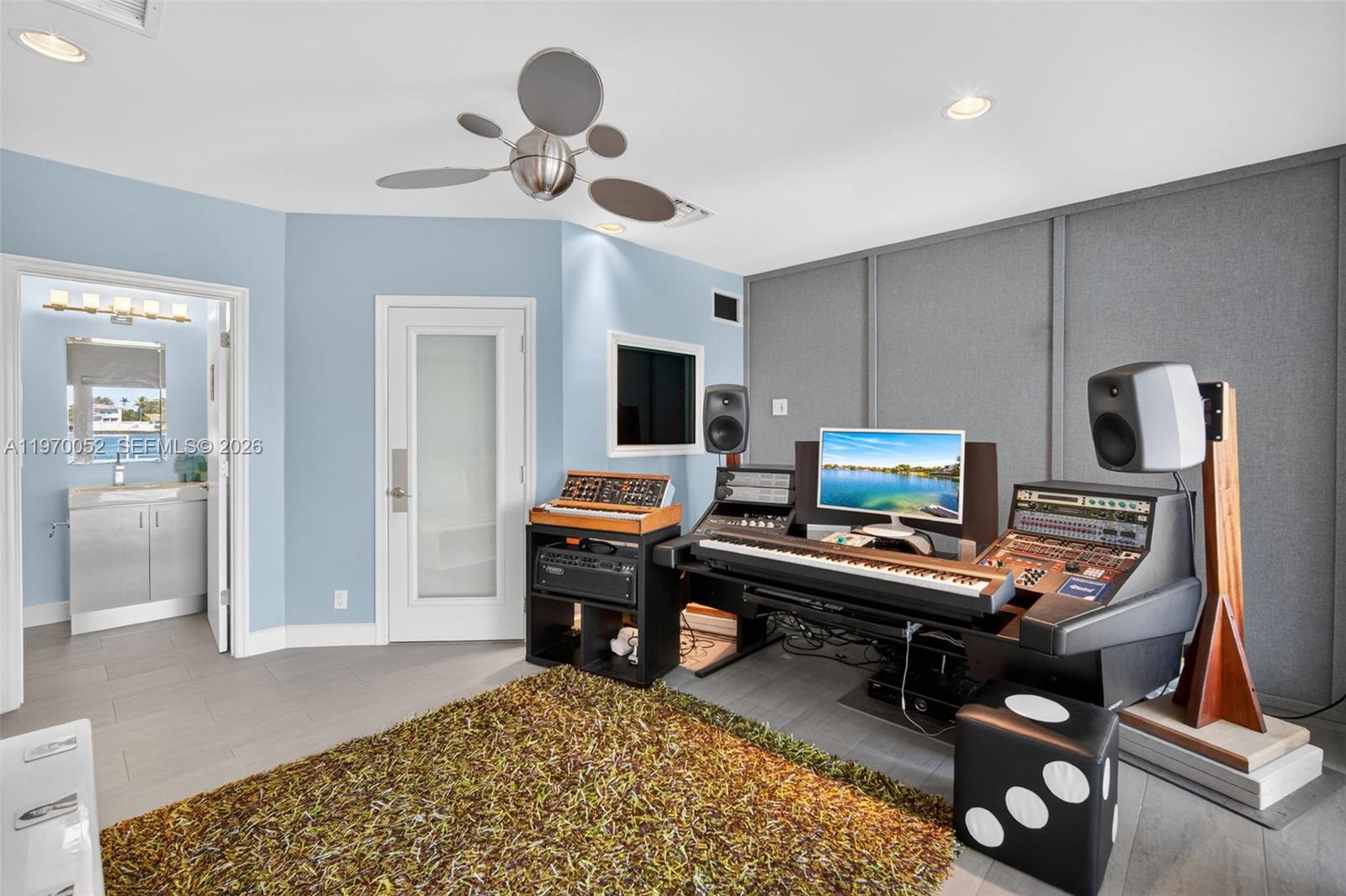 2091 NE 191st Dr North Miami Beach, FL 33179