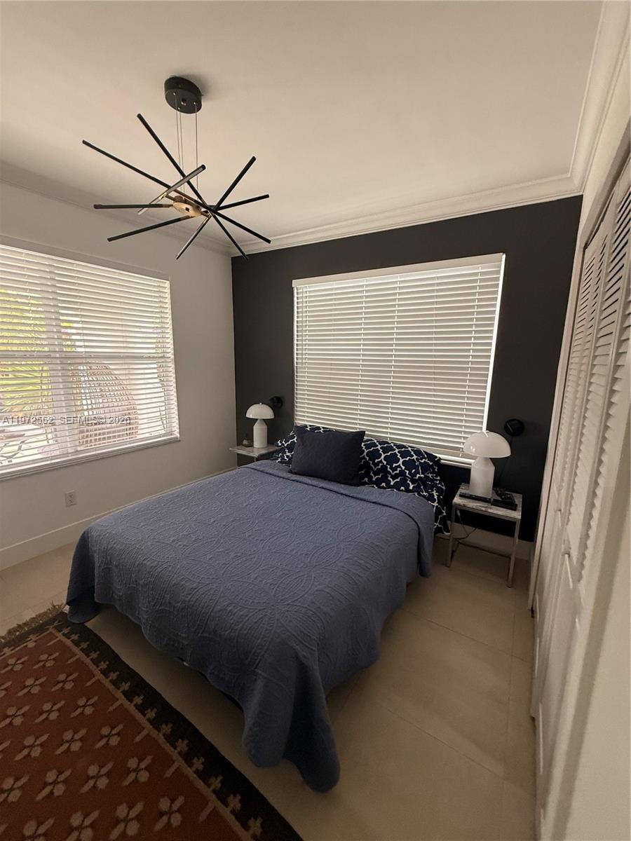 5648 SW 5th Ter Miami, FL 33134