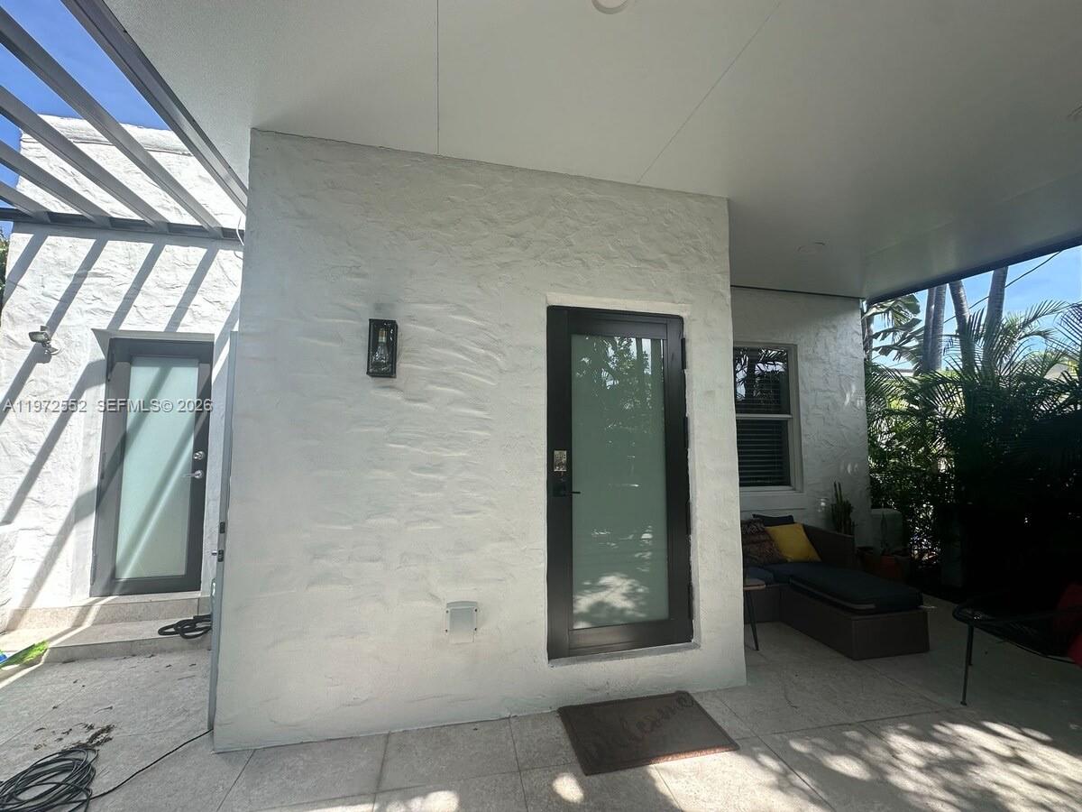 5648 SW 5th Ter Miami, FL 33134