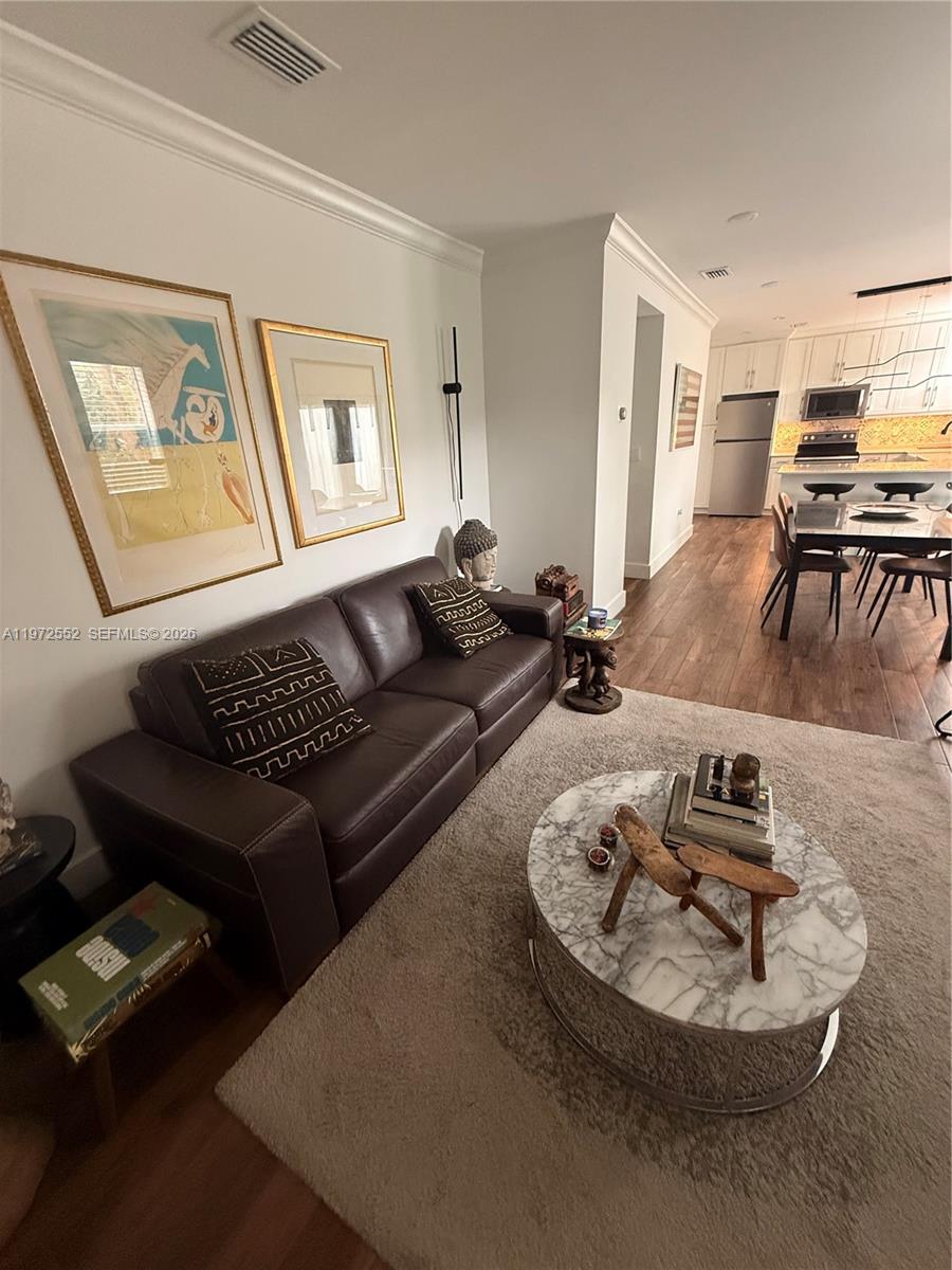 5648 SW 5th Ter Miami, FL 33134