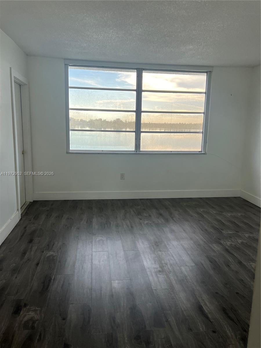 18601 NE 14th Ave #411 Miami, FL 33179